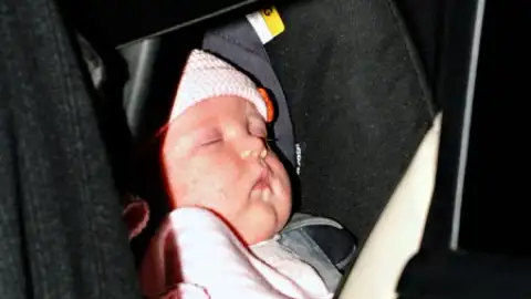 Conheça Marnie Rose Cooper, filha de Lily Allen, e mais nas imagens da semana