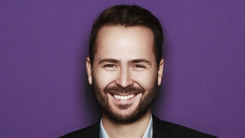 Edward Maya divulga o lyric video de sua nova música,  "Colombian Girl"