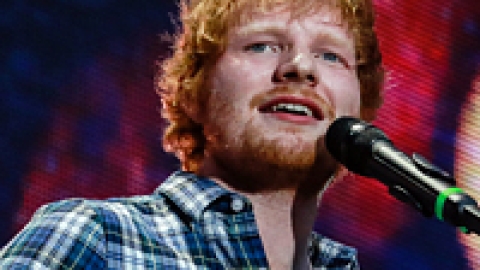Ed Sheeran canta o clássico "Ain't No Sunshine" no programa de Stephen Colbert. Veja!