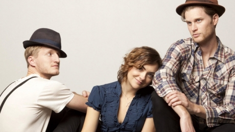 Novos álbuns de Lumineers, Deftones e M83 chegam às lojas. Conheça os lançamentos