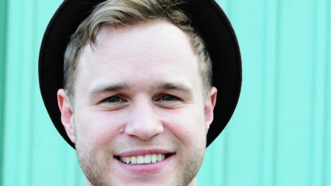 Olly Murs estreia no topo da parada britânica de álbuns. Emeli Sandé fica em segundo