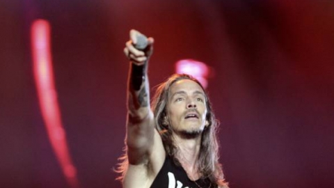 Incubus prepara público para The Who e Guns N' Roses