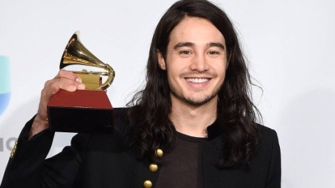 Luis Fonsi e Tiago Iorc estão entre os destaques do Grammy Latino. Veja os vencedores!