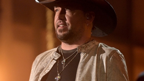 Álbuns de Jason Aldean, Breaking Benjamin, John Prine e Pentatotnix estreiam no top 10 dos EUA