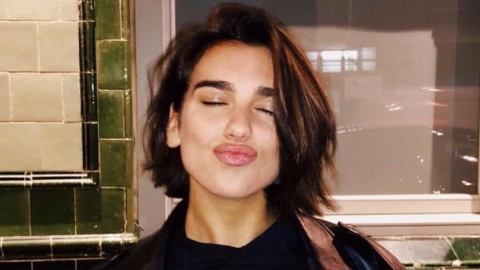 Álbuns de Dua Lipa e Ed Sheeran voltam ao top 10 no Reino Unido