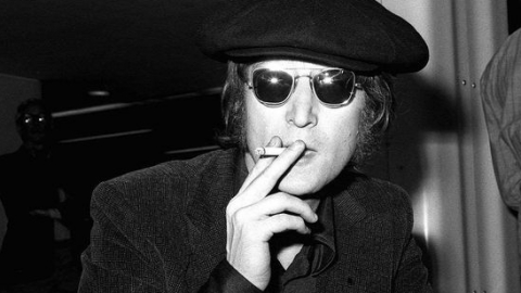 Álbuns de John Lennon e Travis estreiam no top 5 britânico