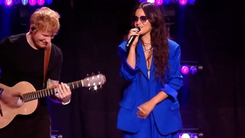 Camila Cabello e Ed Sheeran cantam "Bam Bam" em concerto em prol da Ucrânia