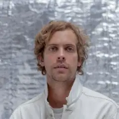 GUM